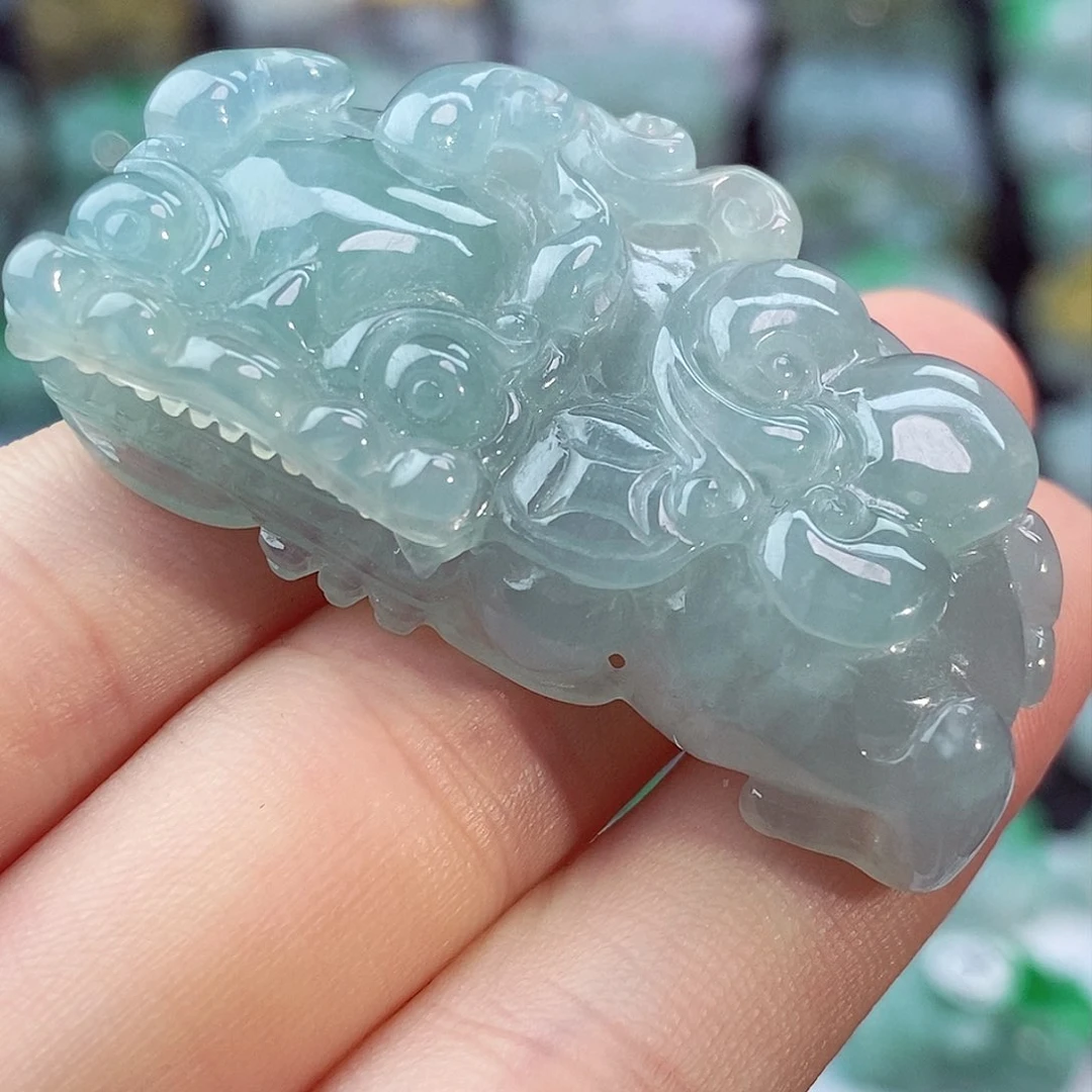 颈饰未镶嵌翡翠天然