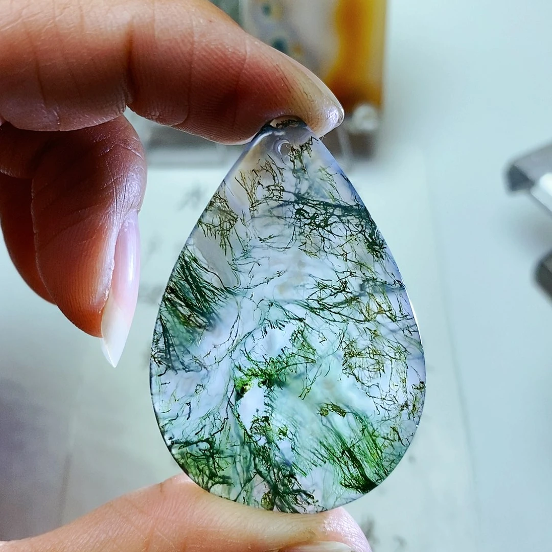 玛瑙/玉髓颈饰未镶嵌日****?