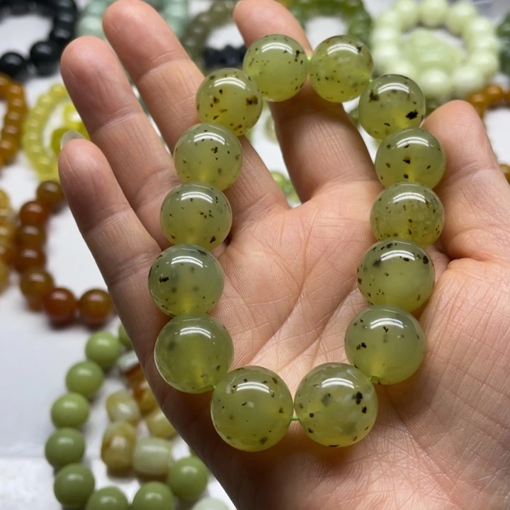 蛇纹石玉手串未镶嵌