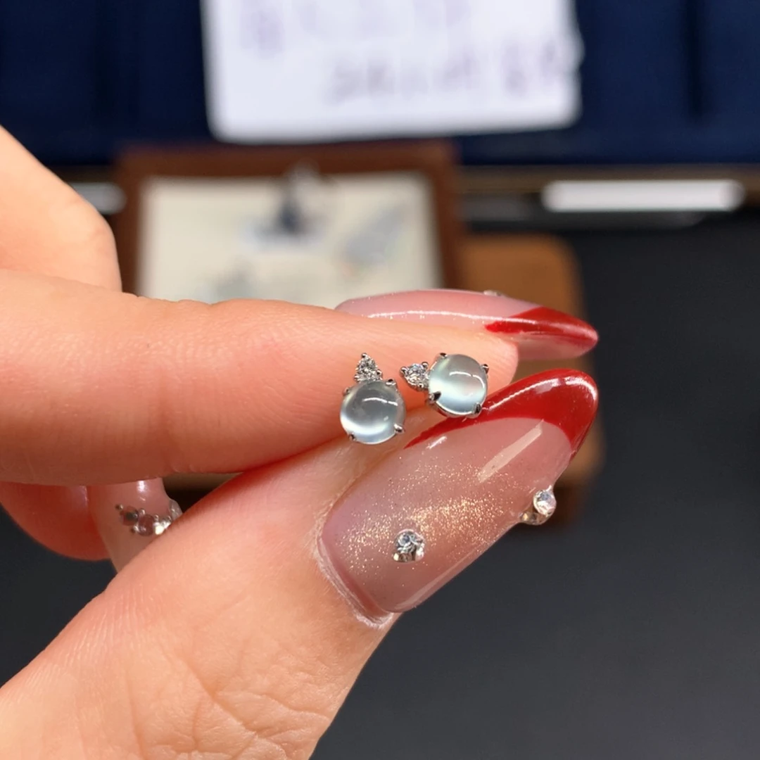 【闪购商品】翡翠耳饰18K金镶嵌C****?耳钉