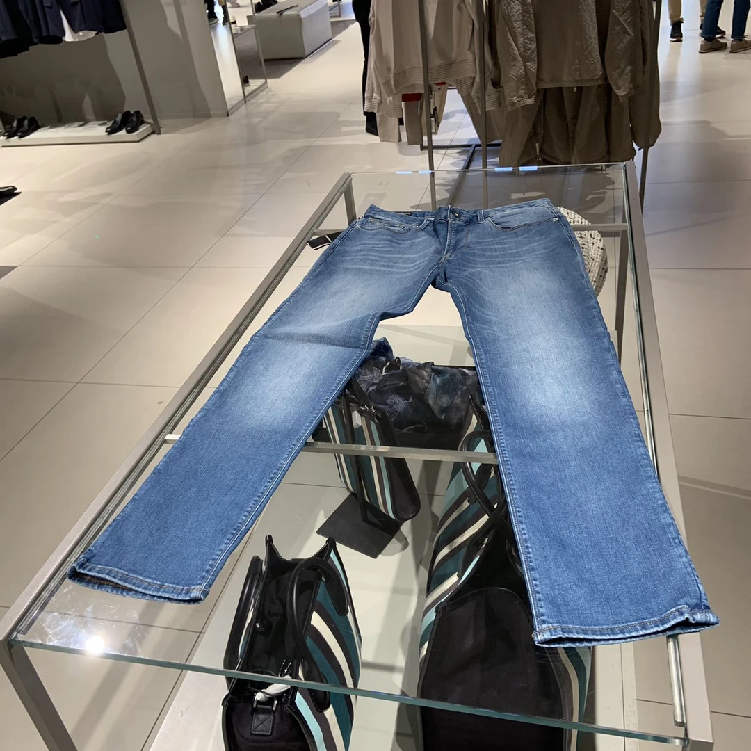 全新未使用 GIORGIO ARMANI/阿玛尼 男士休闲裤EA牛仔裤