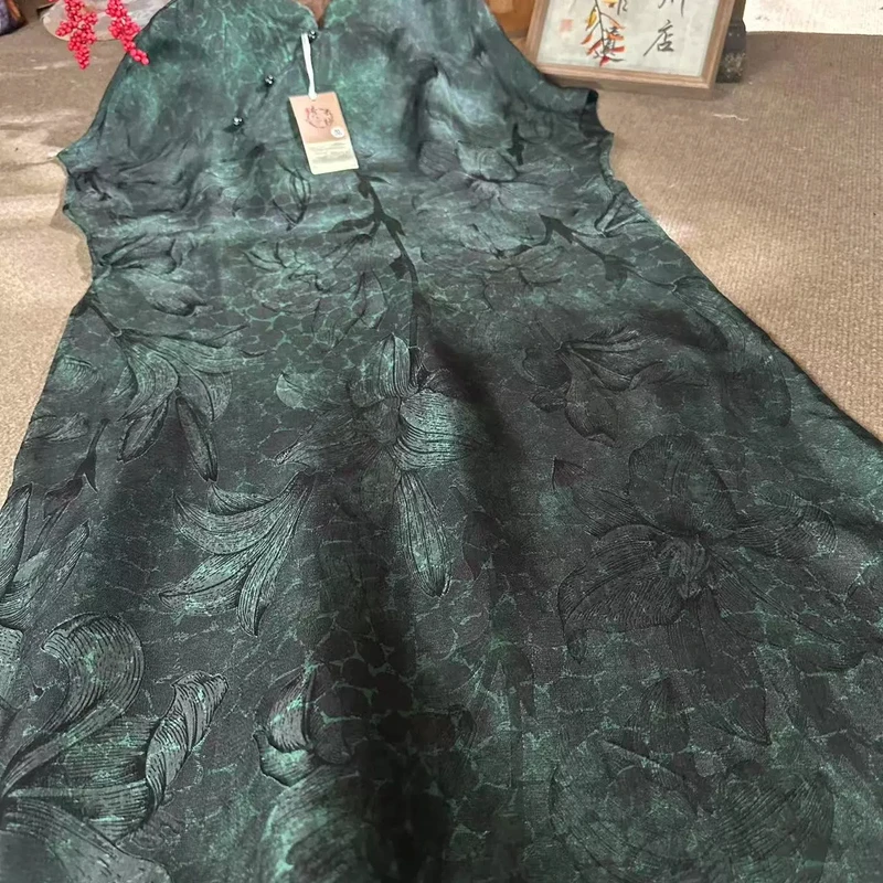 夏季新款新中式国风斜襟改良女装旗袍刻花翡翠绿花萝连衣裙