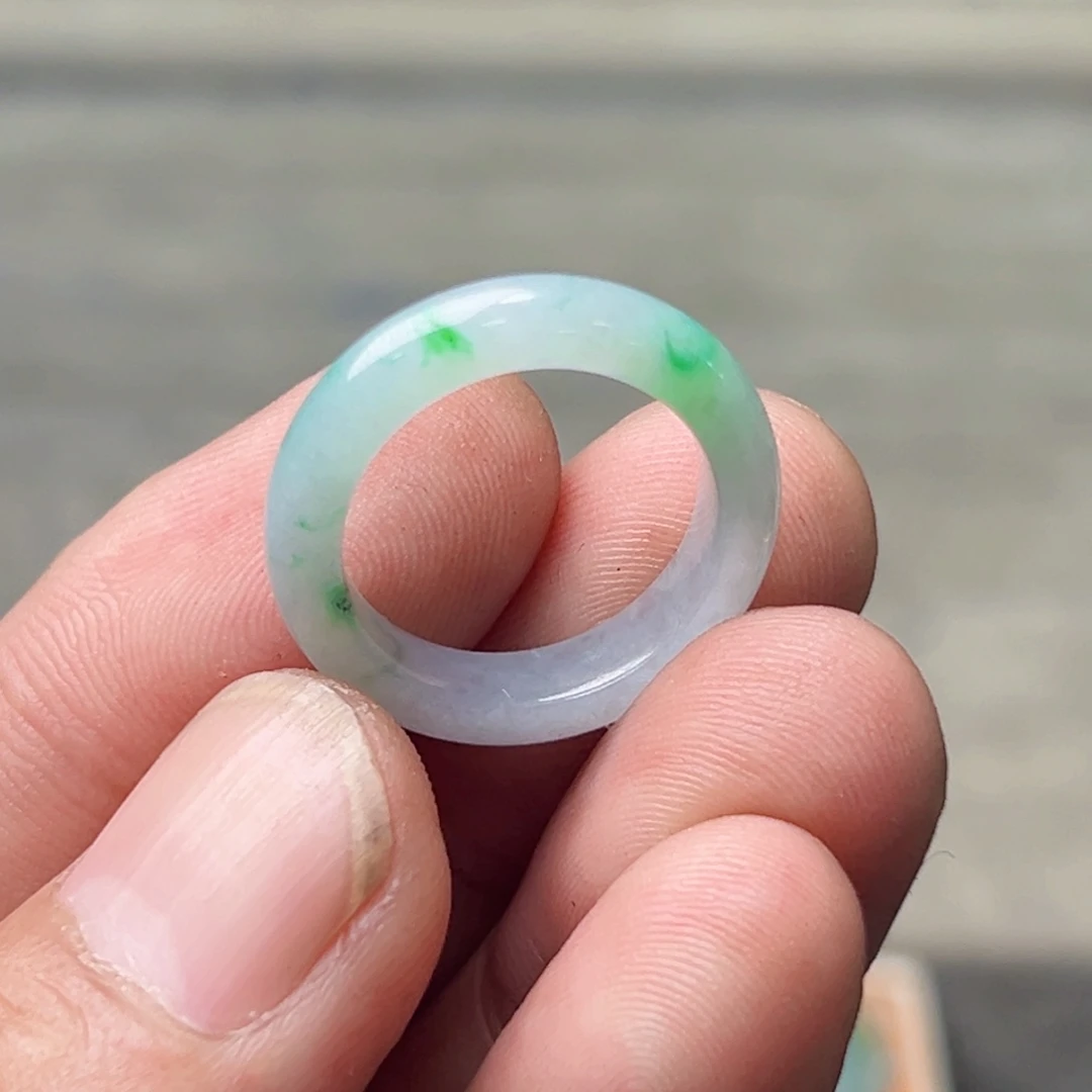 定制翡翠未镶嵌圈口15号