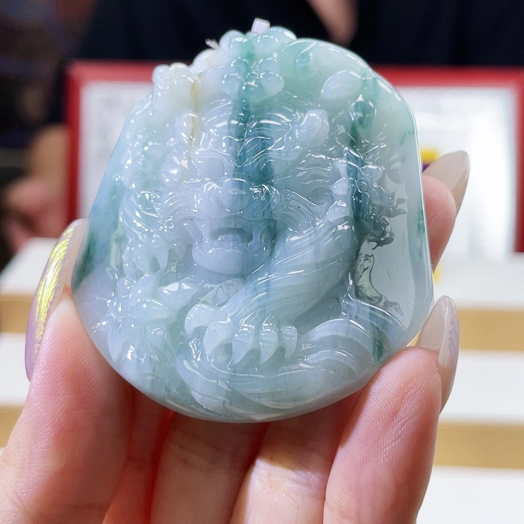 翡翠未镶嵌颈饰挂件