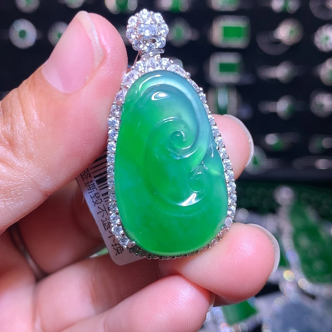 【闪购商品】翡翠银S925镶嵌吊坠(不含链)?***凶天然翡翠