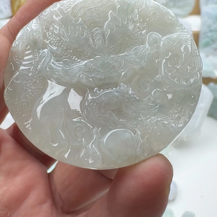 翡翠未镶嵌颈饰天然缅甸A货翡翠