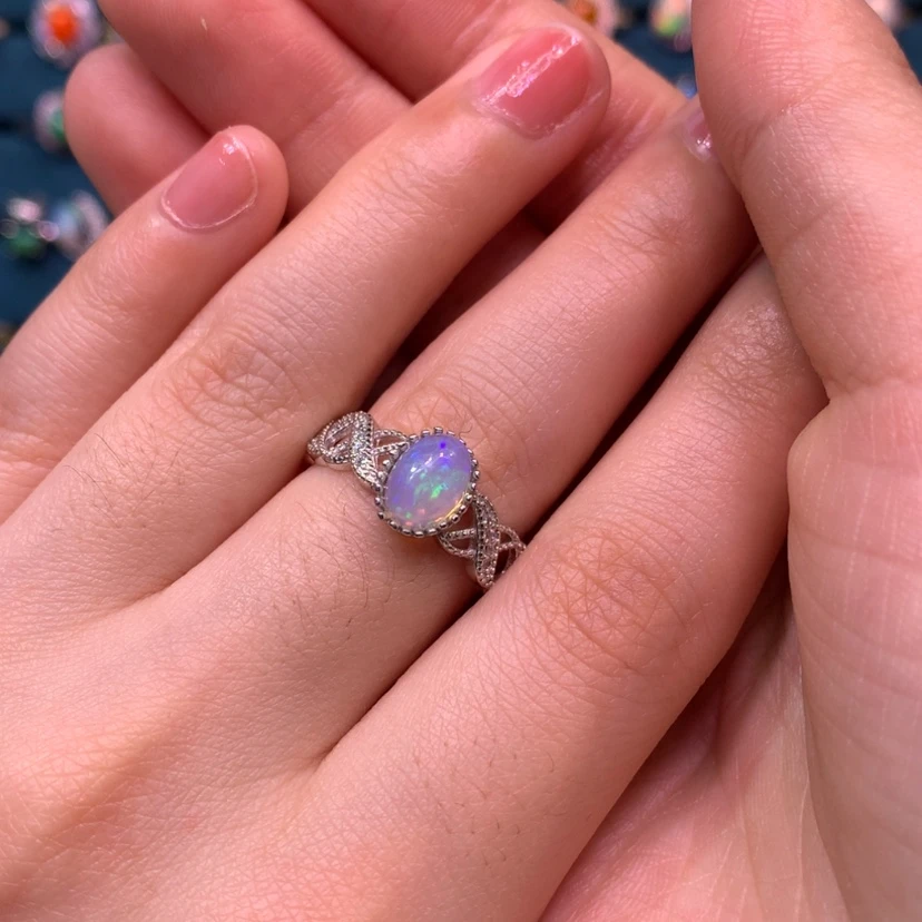 【闪购商品】欧泊戒指款式银S925镶嵌t**?