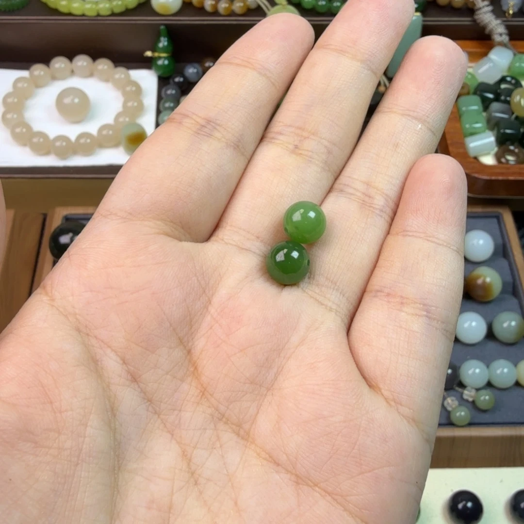 和田玉未镶嵌珠宝半成品卡八碧玉一对