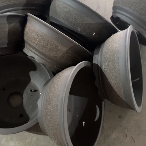 紫砂花盆100-9。       19-8