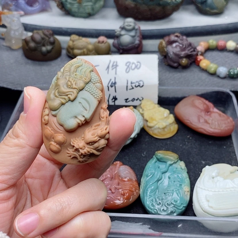 【闪购商品】定制石英质玉吊坠未镶嵌