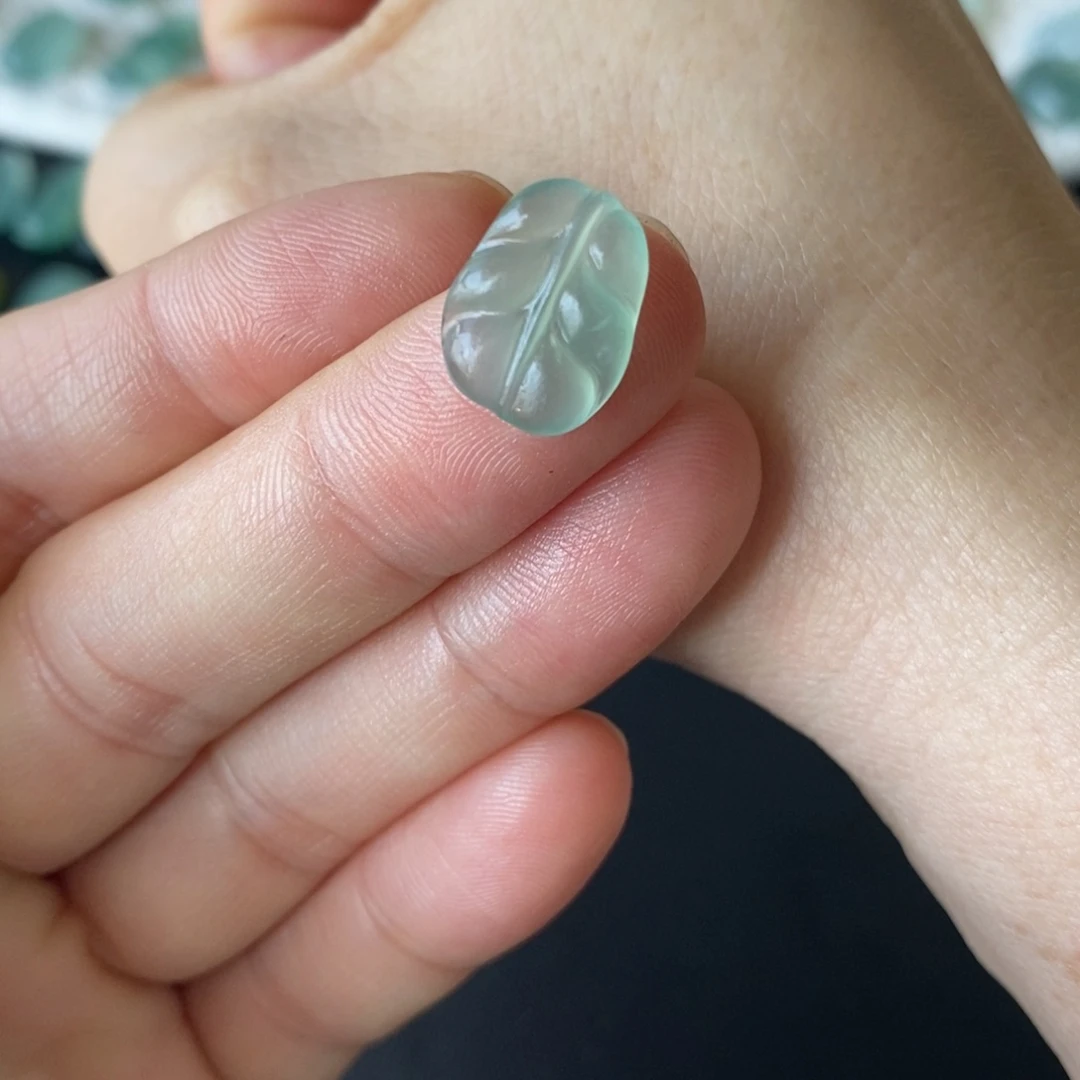 定制翡翠未镶嵌树叶