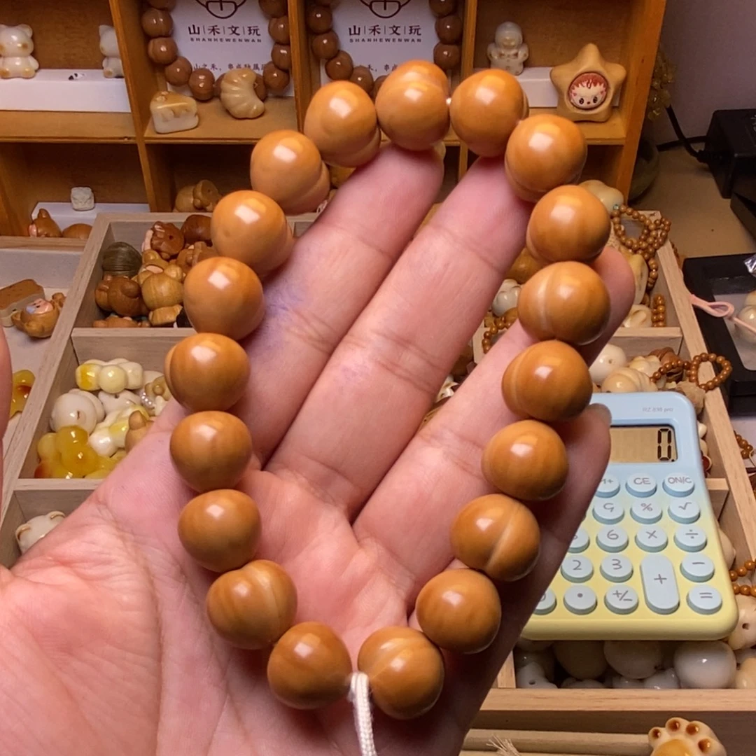 吊坠猴头核桃泡芙手持15➕