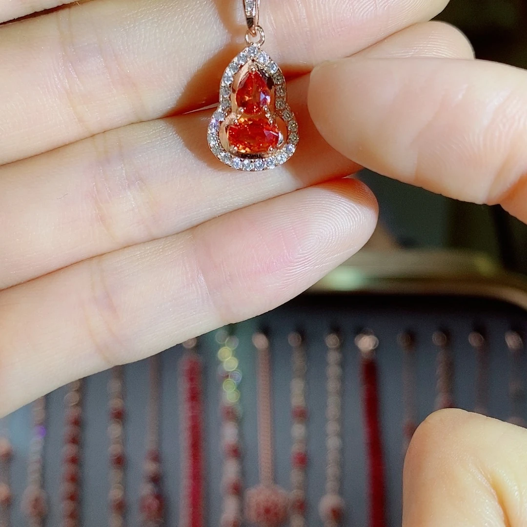 银S925镶嵌吊坠蓝宝石