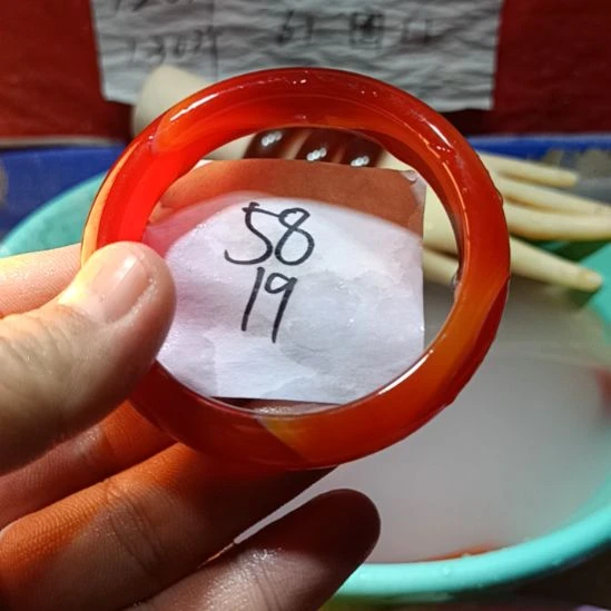 玛瑙/玉髓手镯未镶嵌