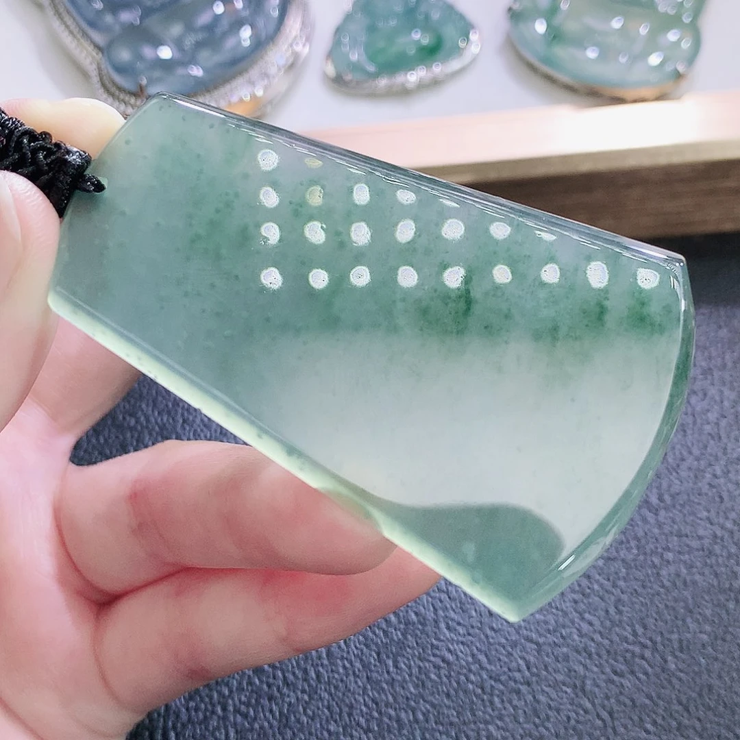 翡翠未镶嵌挂件翡翠