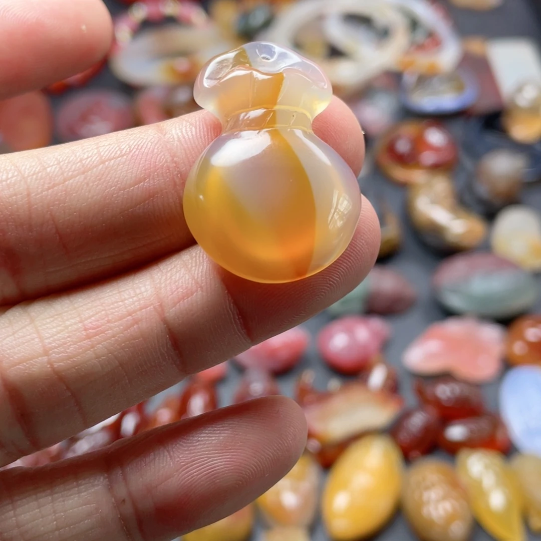 玛瑙/玉髓未镶嵌颈饰