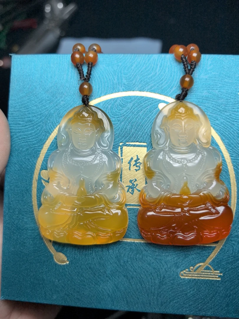 0209天然珠宝玉石，带珠链巧雕观音多样性发一个