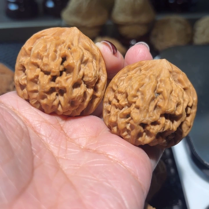 文玩核桃把件39秦闷