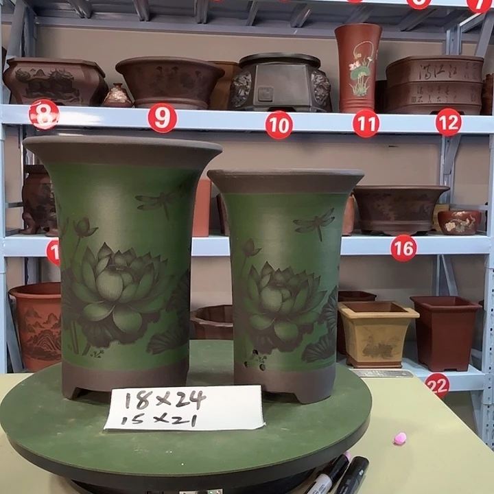 花盆紫砂刻绘荷花大小两只