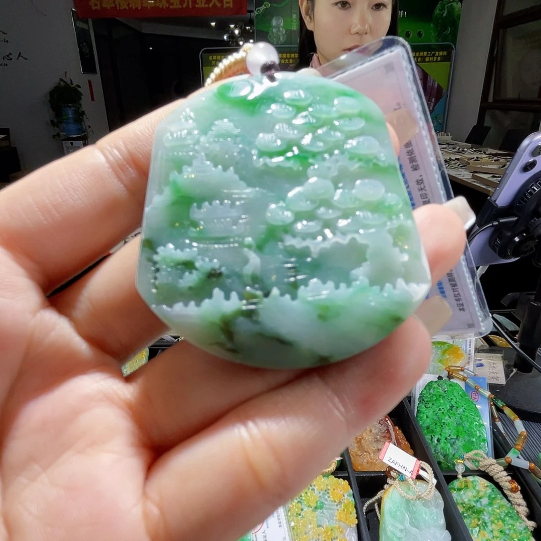 颈饰未镶嵌翡翠一