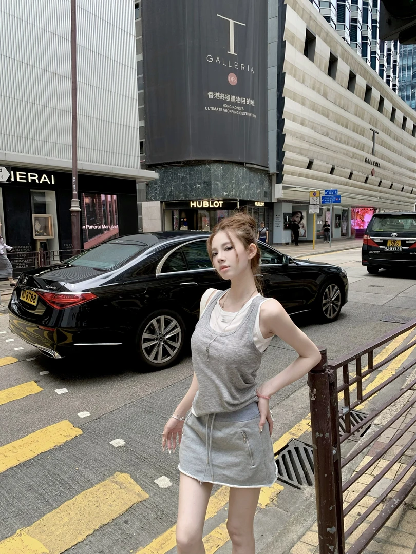 XIAOXIN【马赛背心】夏季假两件拼接撞色休闲背心吊带LWJ25B2T1857