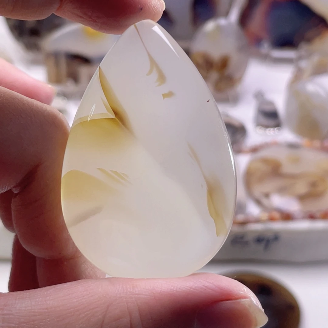 玛瑙/玉髓未镶嵌珠宝奇石