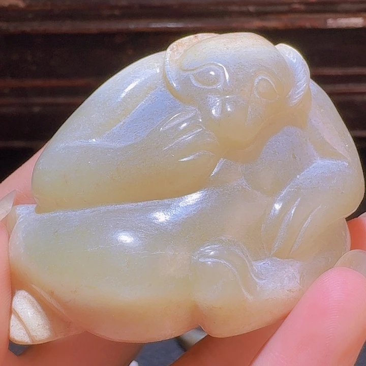 荣***堂和田玉未镶嵌挂件