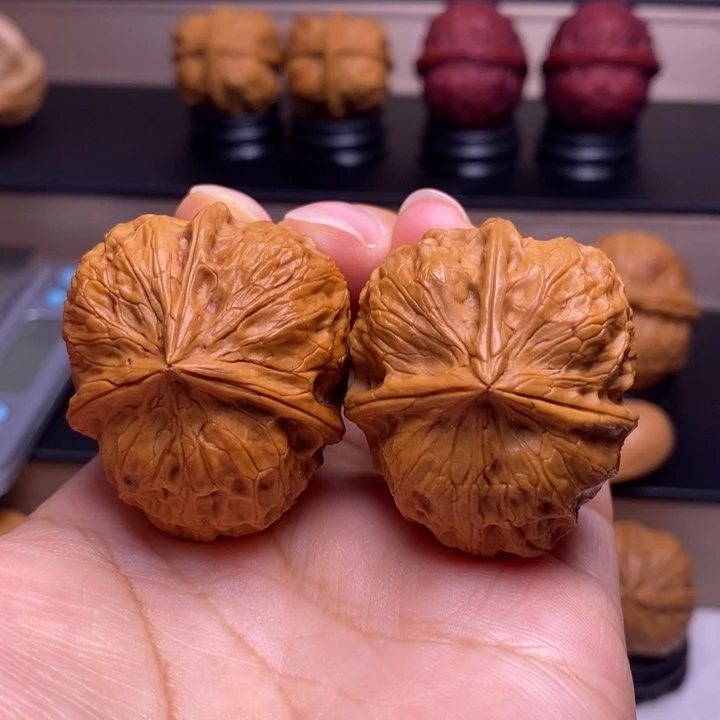 把件文玩核桃玉面三楞14