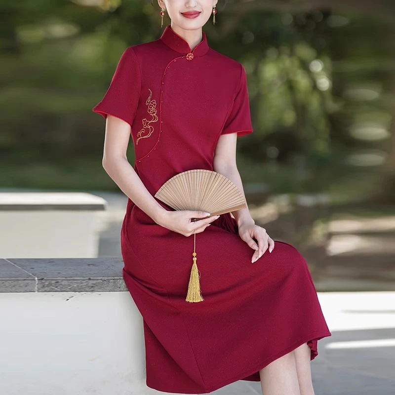 夏装喜婆婆婚宴装2025新款夏季绣花红色旗袍妈妈礼服平时可穿高端