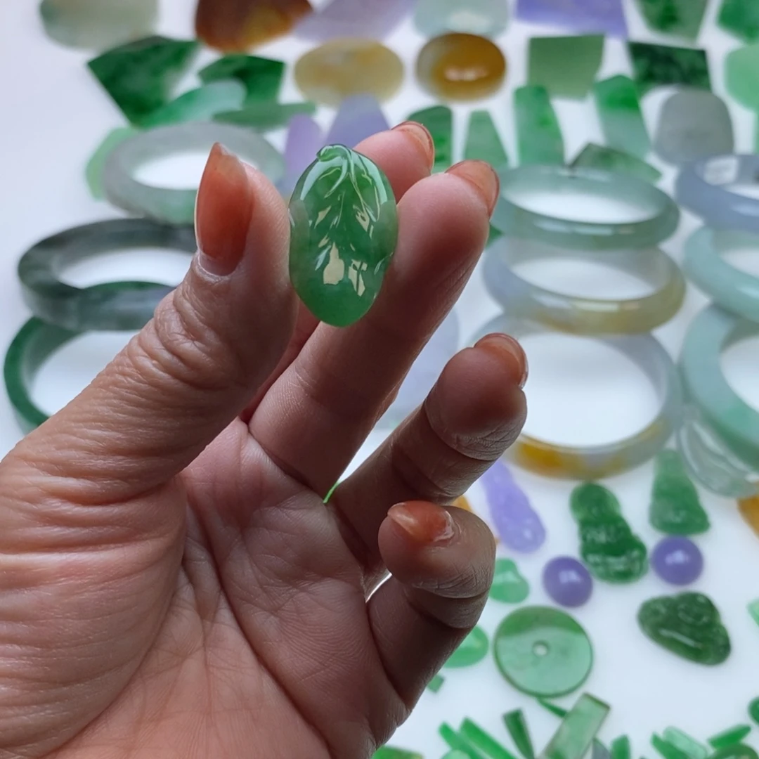 翡翠挂件未镶嵌平*天然