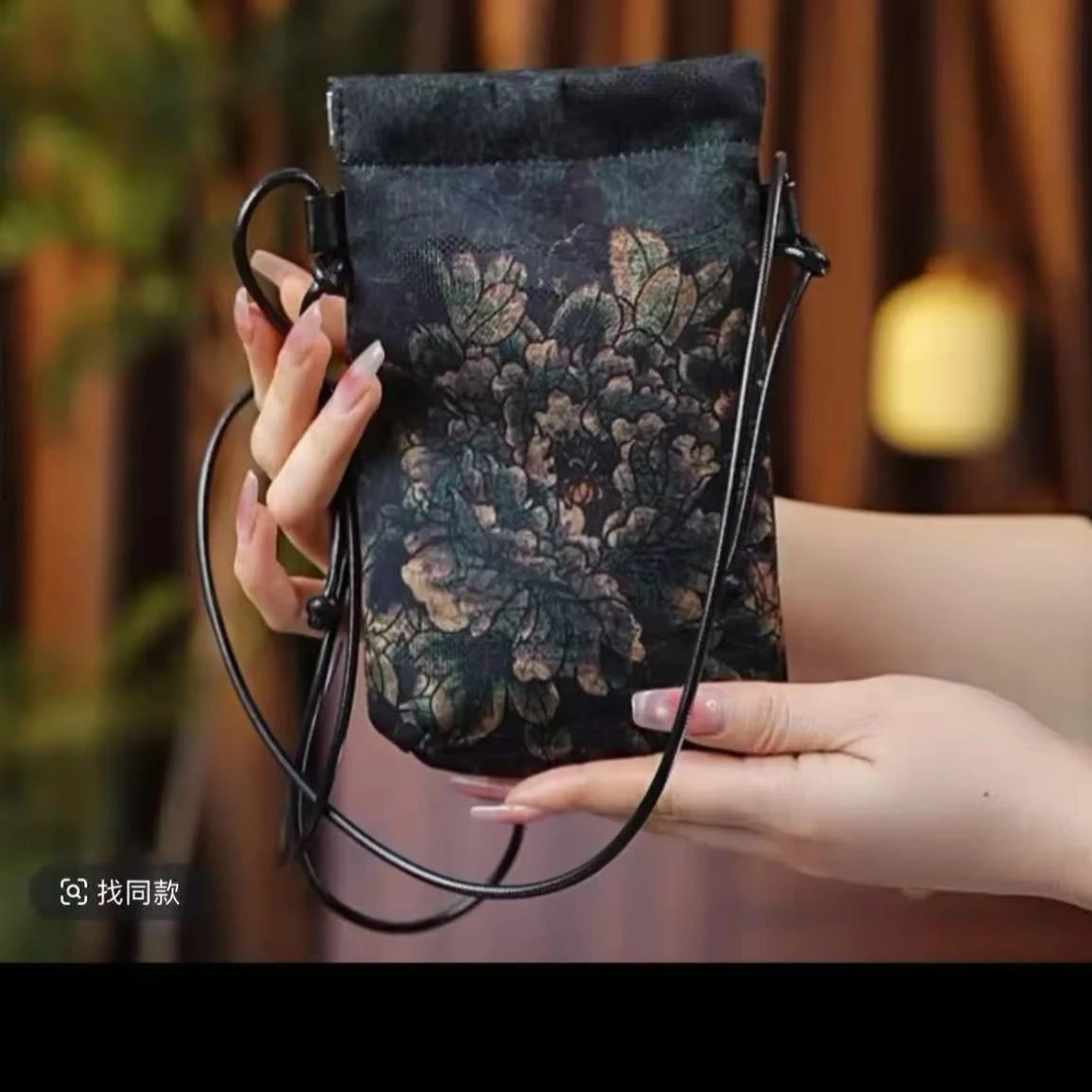 新款香云手机包国风女士