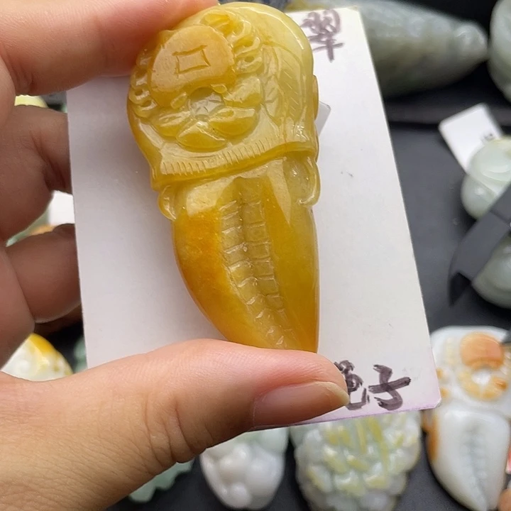 颈饰未镶嵌翡翠天然翡翠