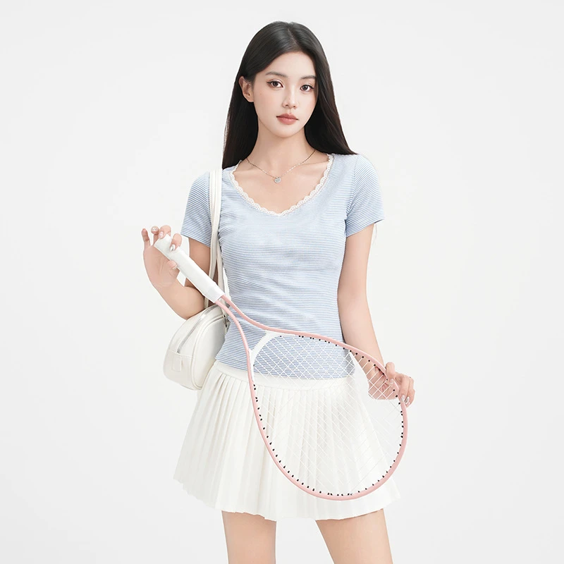 浅蓝条纹V领撞色蕾丝边正肩短袖女2025夏季新款修身短款辣妹t恤