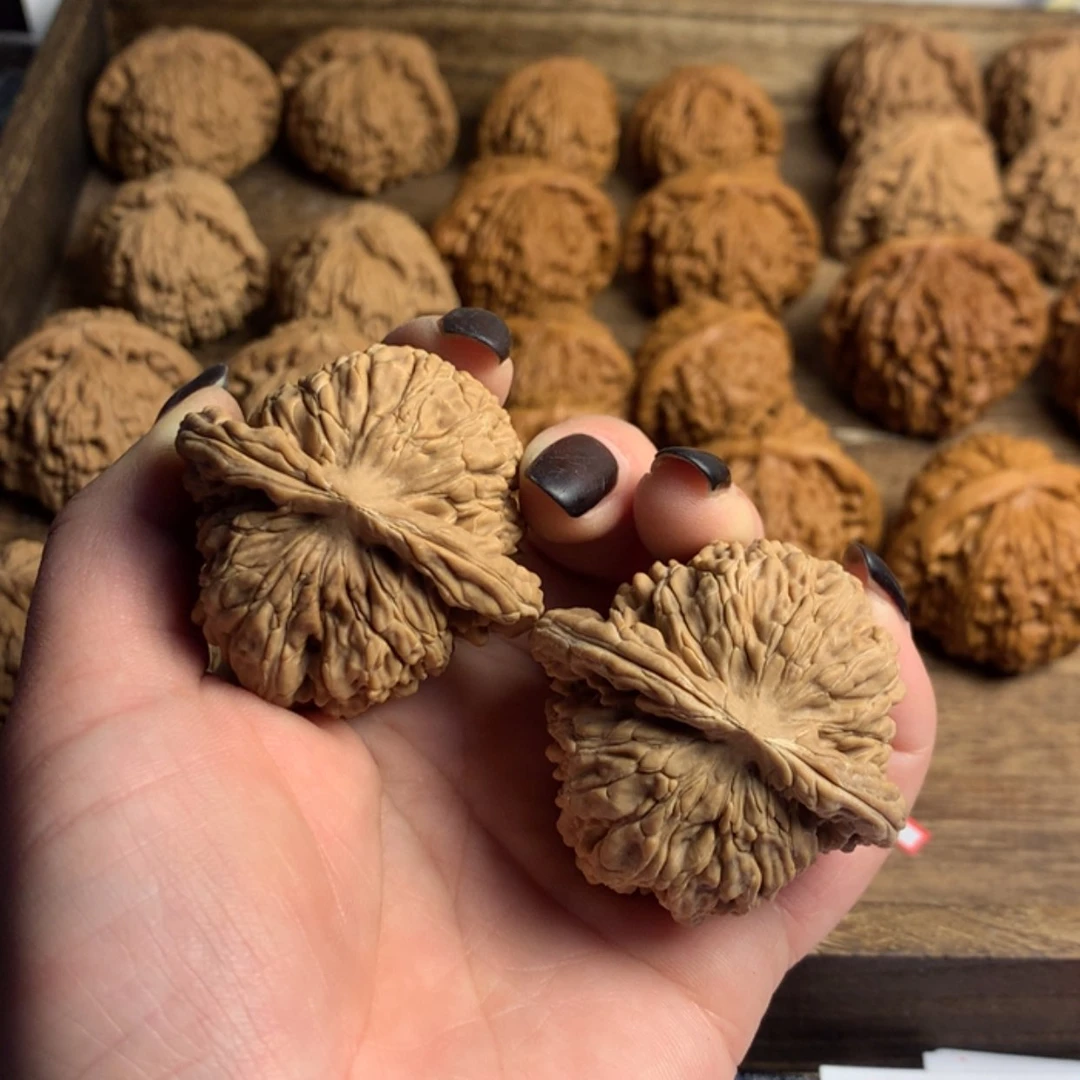 【闪购商品】文玩核桃吊坠曾**）悍高楼