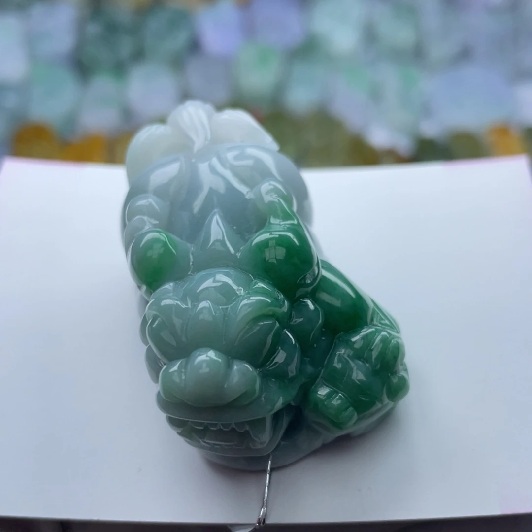 翡翠颈饰未镶嵌貔貅手把件