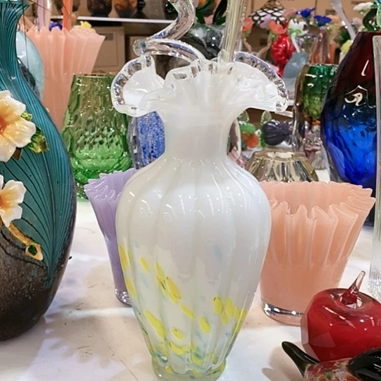 琉璃花瓶高28厘米口径6厘米