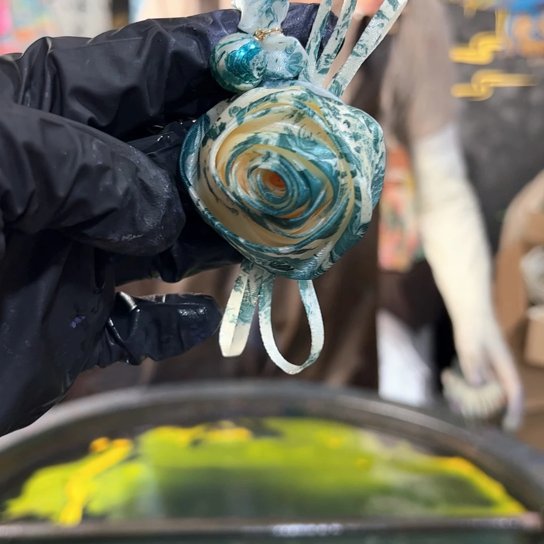 264玫瑰发圈蓝眼泪