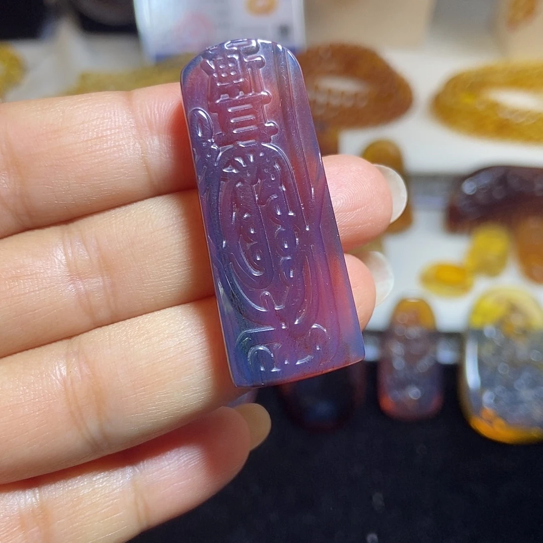 未镶嵌颈饰琥珀缅甸天然琥珀吊坠