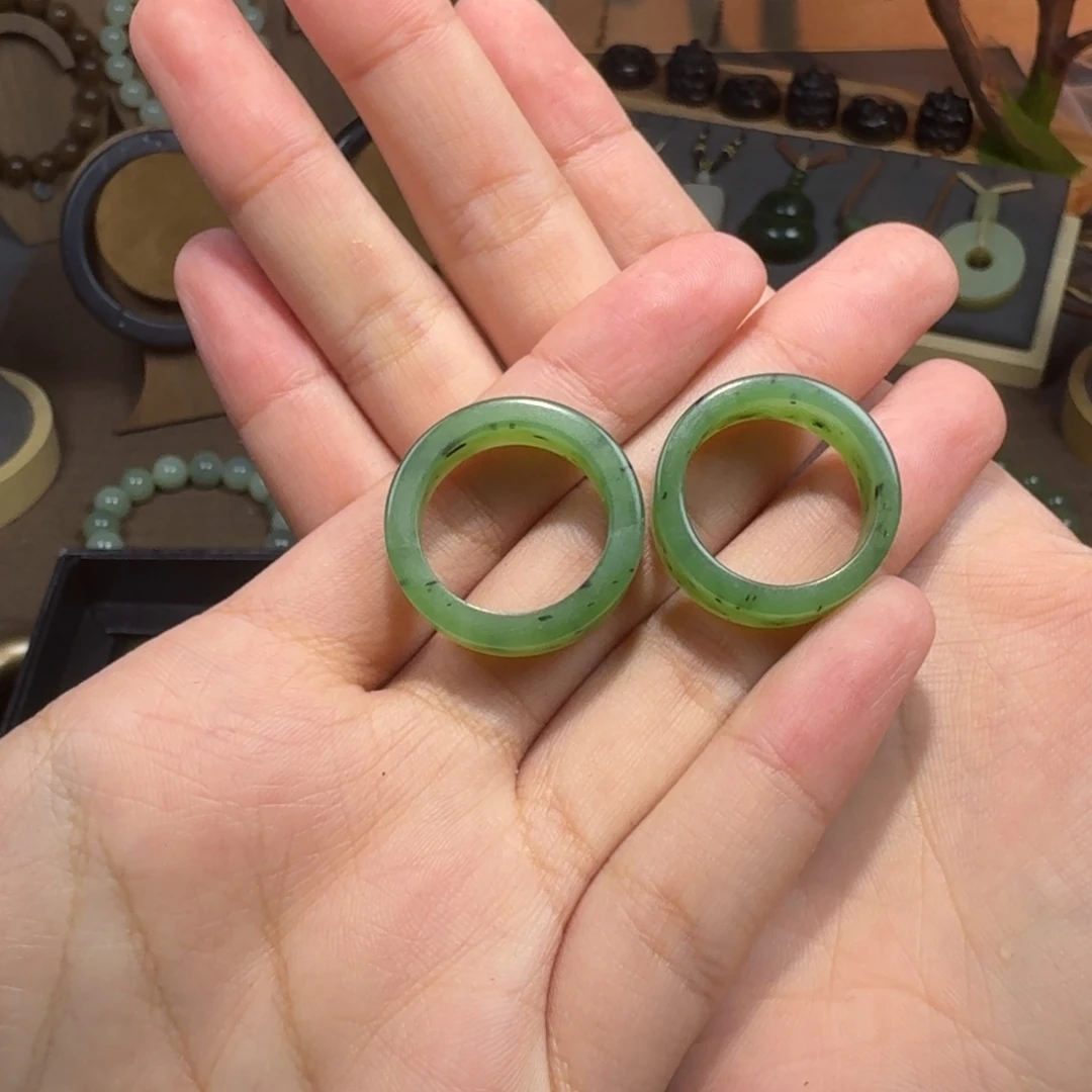 和田玉未镶嵌颈饰内径19.2拍一发一多样性发货