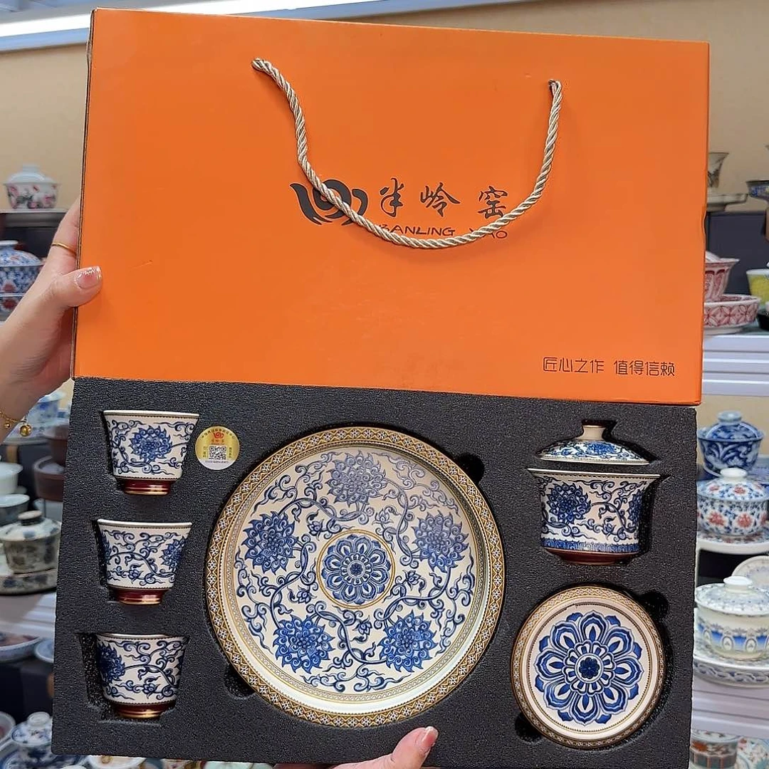 我们都在等你呢啊哈哈