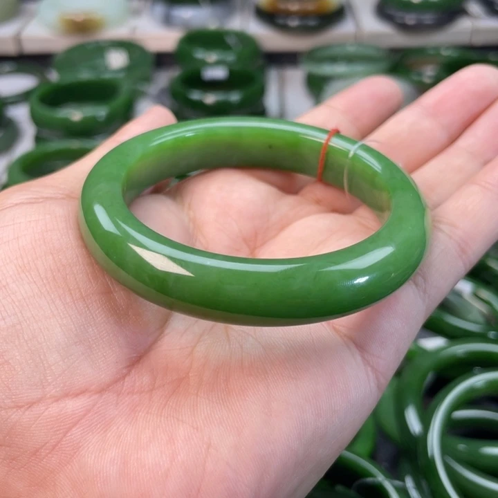 和田玉（碧玉）手镯未镶嵌