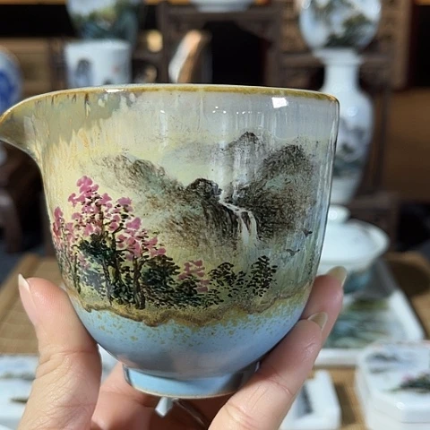 汪派山水汪沁粉彩