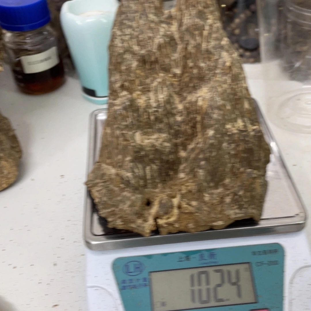 沉香摆件麦***包海南沉香熏香块料102克