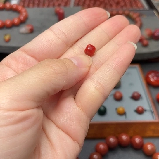 南红玛瑙单珠6mm多样性发未镶嵌