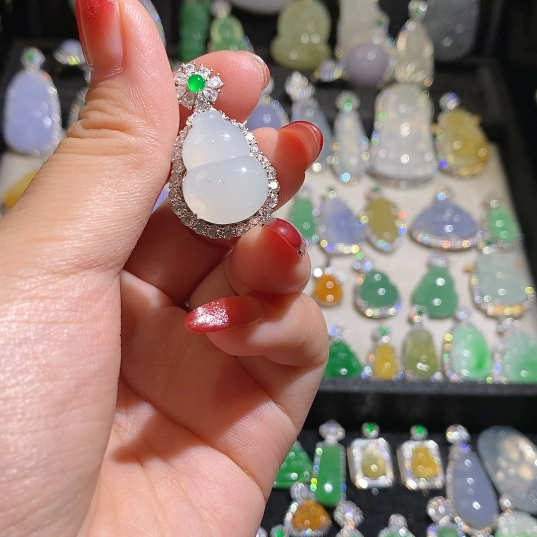 翡翠银S925镶嵌颈饰天然翡翠