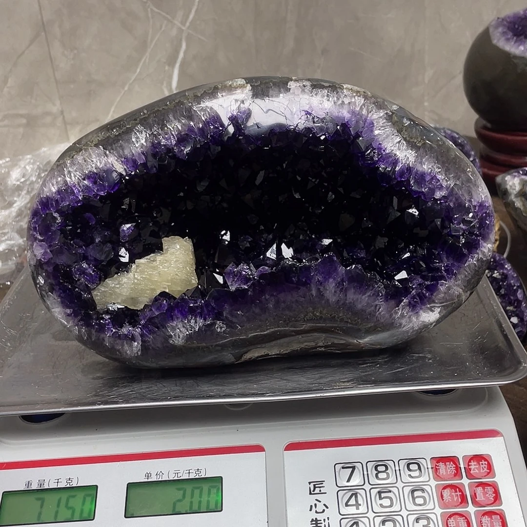 悦***悦未镶嵌大型摆件（非配饰）紫晶