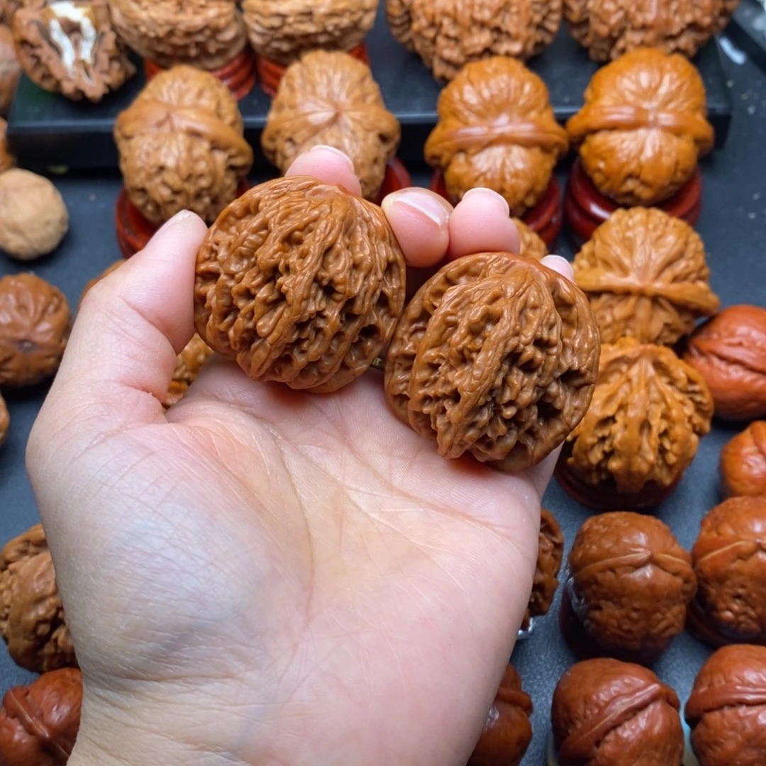 文玩核桃把件42虎头