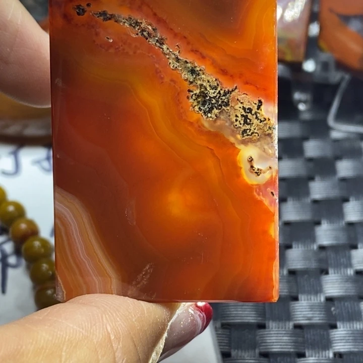 玛瑙/玉髓颈饰足银镀金镶嵌飞*秀