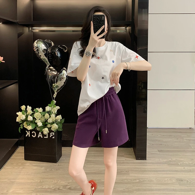 欧货高级感休闲运动套装女夏2025新款白色短袖上衣短裤显瘦两件套