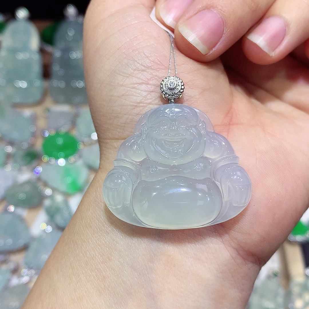 翡翠18K金镶嵌颈饰佛